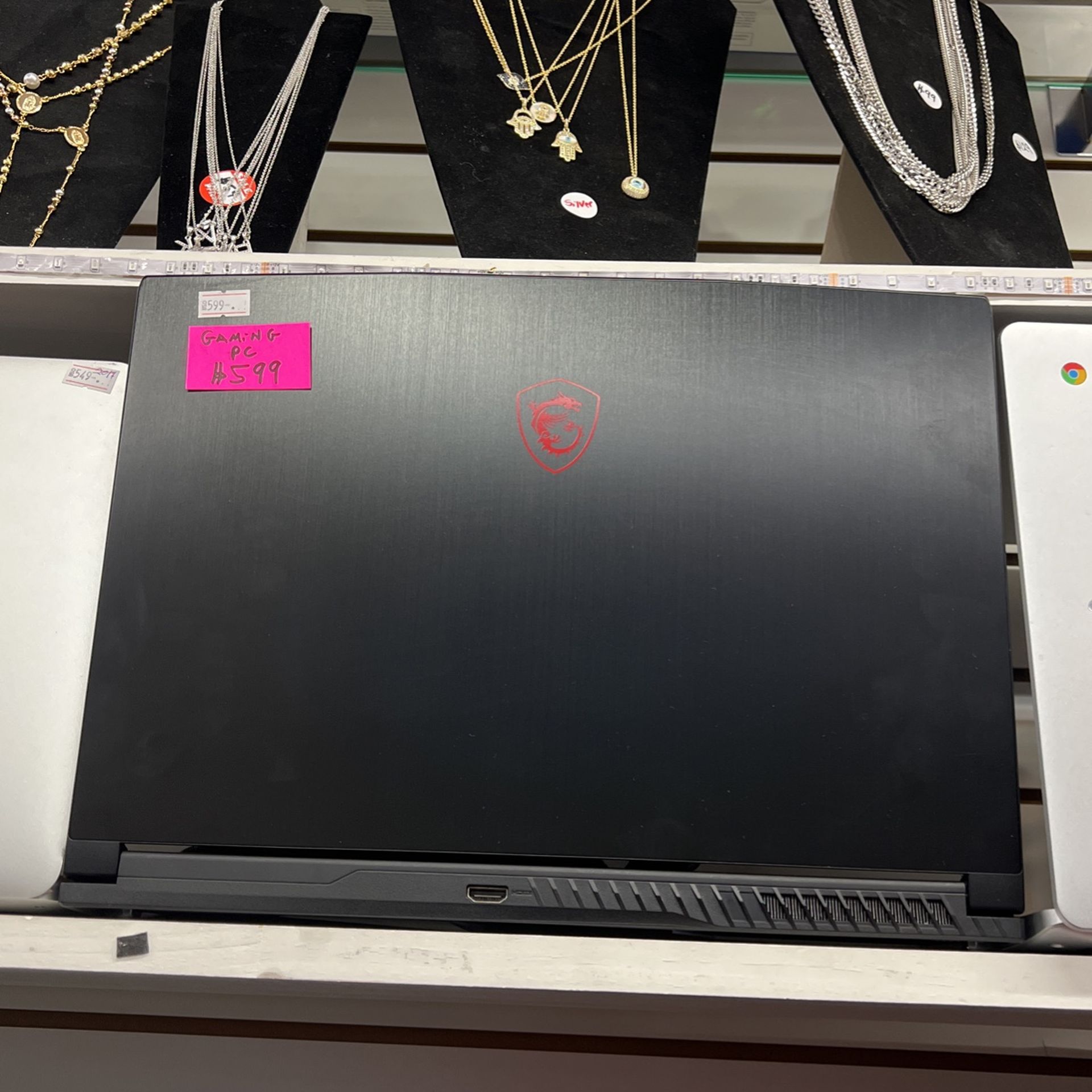 GAMING MSi LAPTOPS