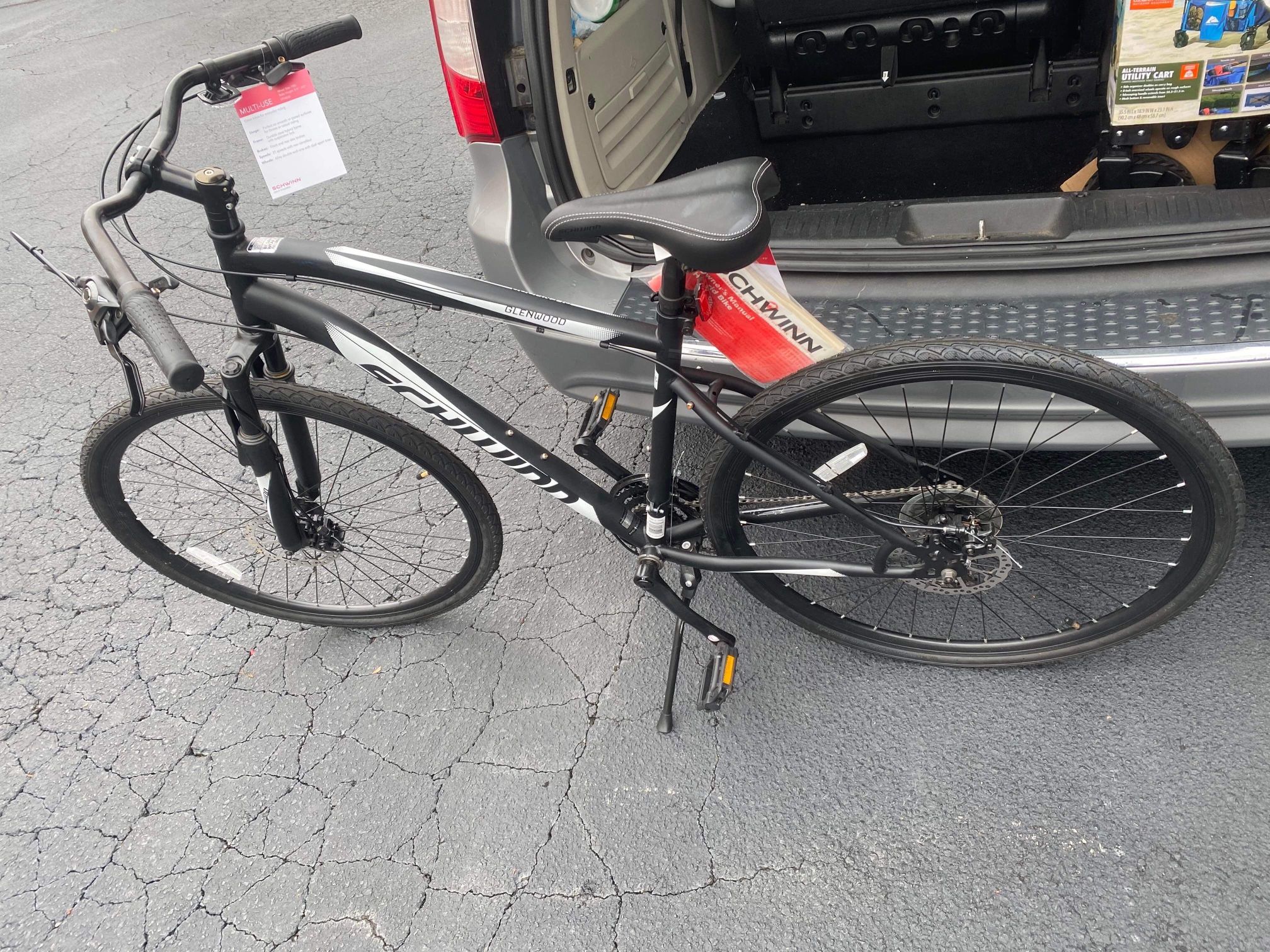 Schwinn Glenwood Hybrid Bike, 21 speeds, 700c wheel, black, mens style frame