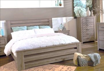 Queen Ashley Bedroom Group