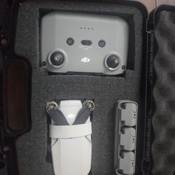 DJI Mini 2 Drone  Fly More Combo 4K