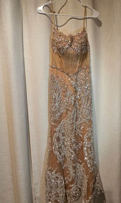 Ladivine by Cinderella divine Women's Dress Size 4