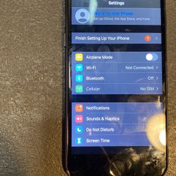 iPhone 7 Unlocked For Any Carrier- 150$