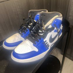 Nike Air Jordan 1 Mid “ Sisterhood” - Size 8 W