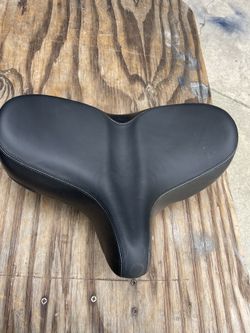 Bike Seat.       25 Dollars 