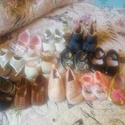 Zapatitos De Bebe $2 Cada Par.