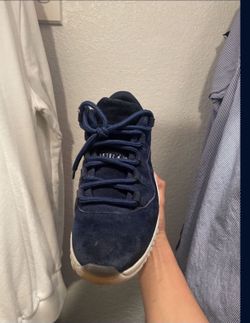 Air Jordan 11 Retro Low (Derek Jeter) 'RE2PECT' Basketball Sneakers – Size  10.5 for Sale in Seattle, WA - OfferUp