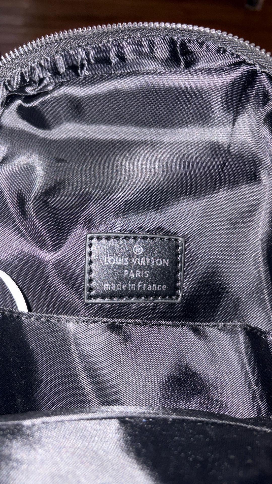 Branddddd New … Cash Only OBO -Louis Vutton Damier Graphite Canvas Avenue Sling Bag