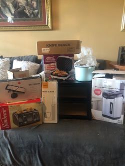 **SALE** Giant kitchen bundle.