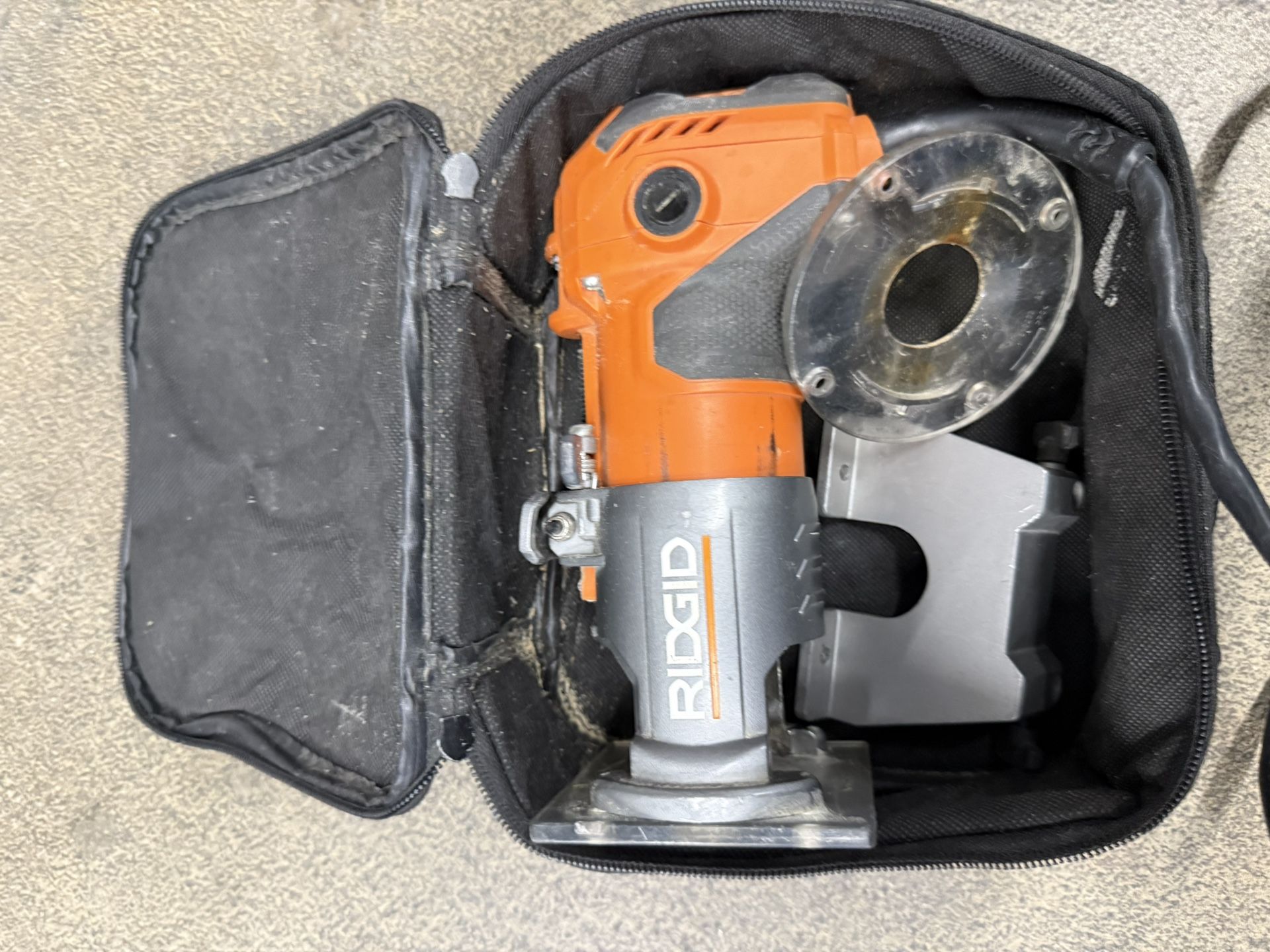 Ridgid R2401 Laminate Trim Router