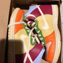 Multi Color Women’s Nike Dunks Size 7