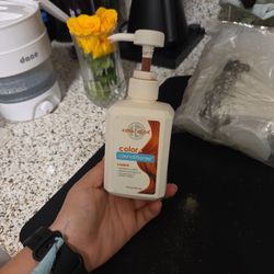 Color + clenditioner