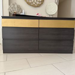 6 Drawer Dresser & 4 Drawer Chest