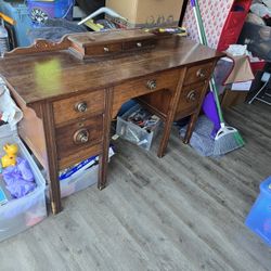 Desk antique vintage