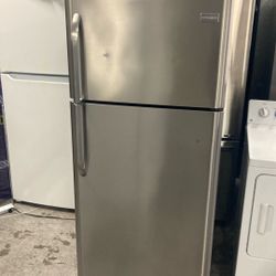30” Wide Fridge
