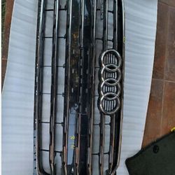 2017-2019 Audi A5 Front Side Grille