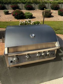 Built in gas grill