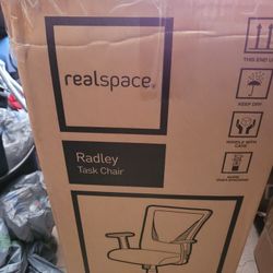 RealSPACE RADLEY TASK CHAIR
