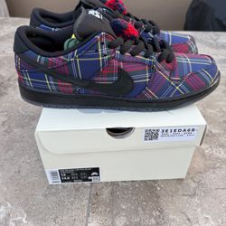 Nike SB Dunk Low Nardwuar Size 13