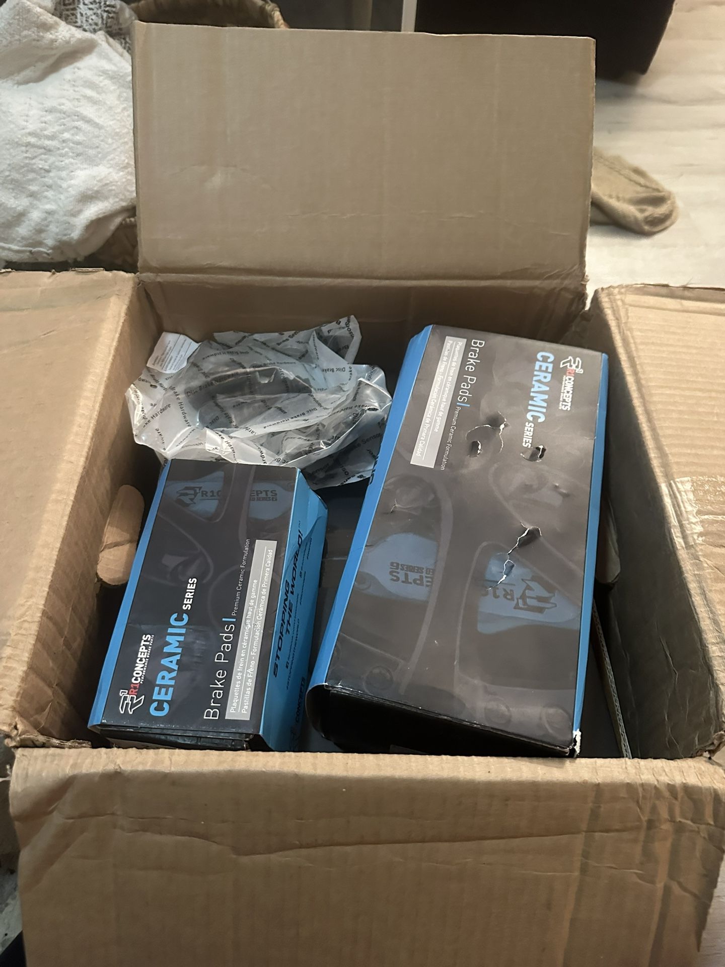 2012-2013 Audi A6 Front And Rear Brakes And Rotars Kit With Hardware And Sensors