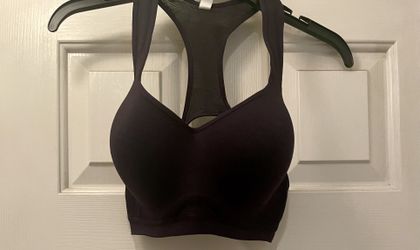 Under Armor Firm Support Sports Bra