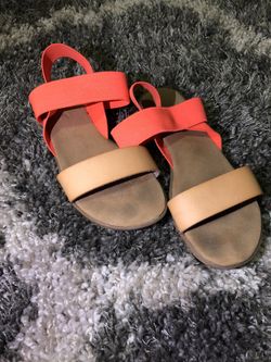 Girls sandals size 1