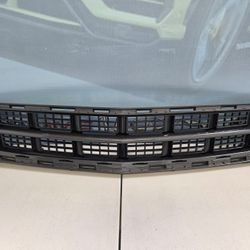 2013-2014 CADILLAC ATS LOWER GRILLE 