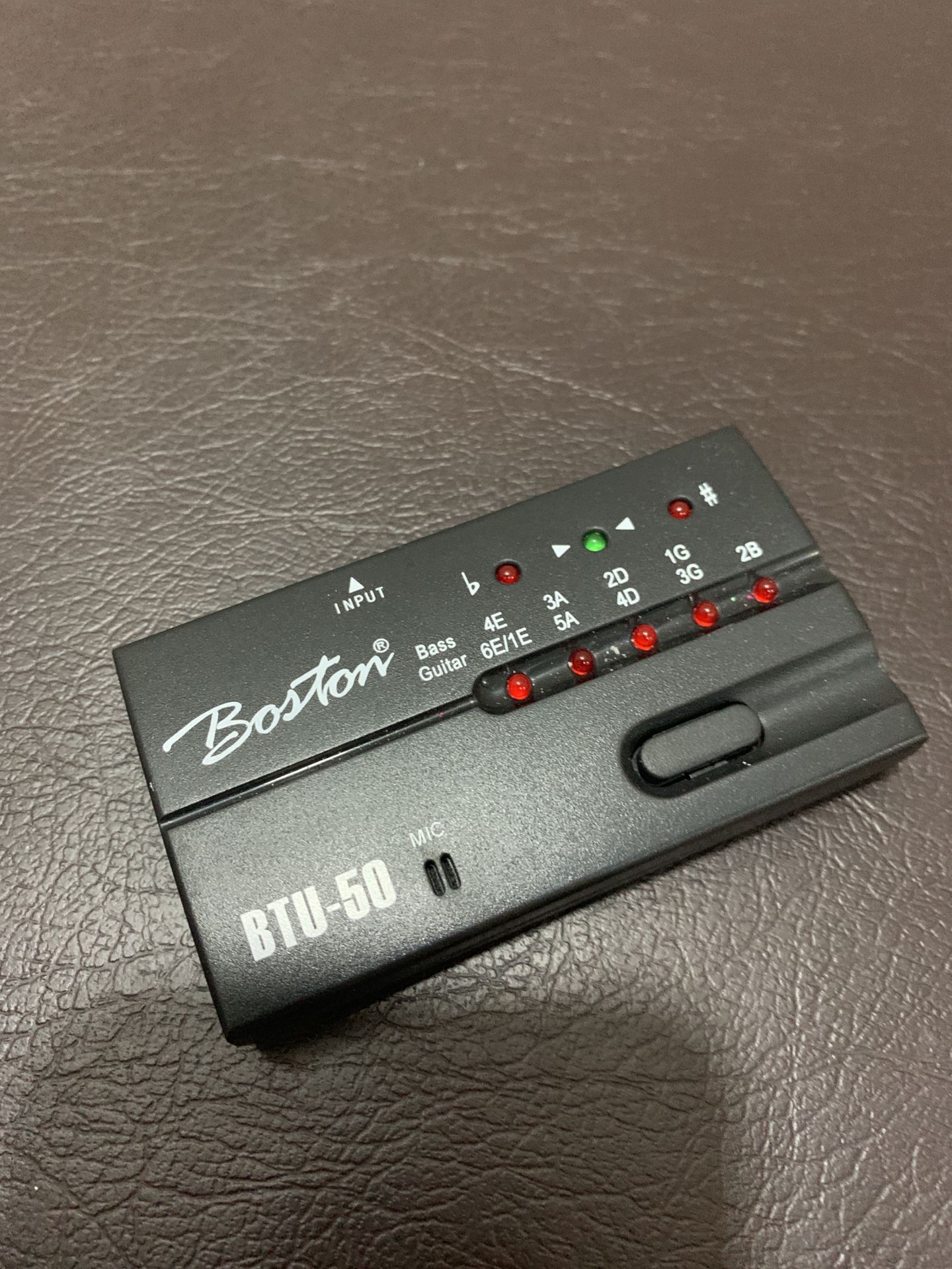Guitar and bass tuner