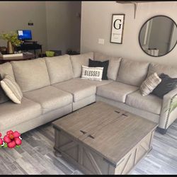 Fog Hallenberg Light Gray 2 Piece Sectional👍 Ashley 💯 Delivery Available 🚚