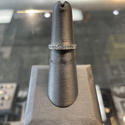 10 Karat White Gold Ring 