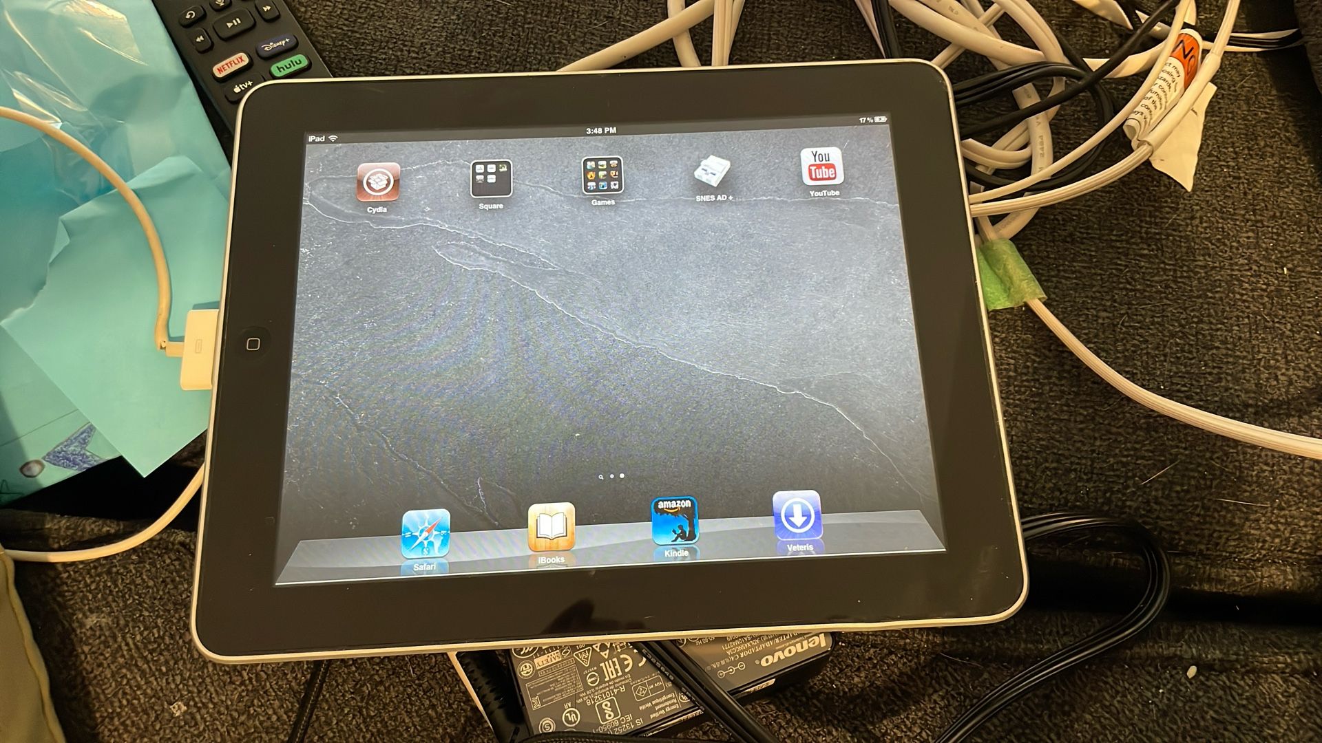 iPad 1st Gen - 32GB W/Games