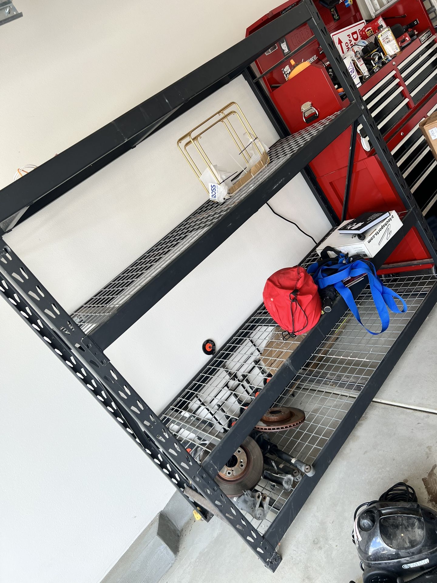 Metal Boltless Garage Shelves