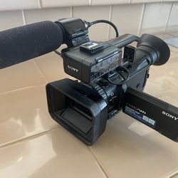 sony hxr-nx70u camcorder professional HD camera