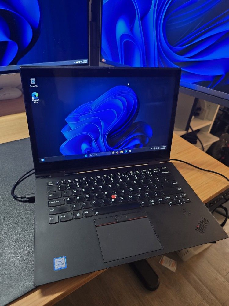 Lenovo ThinkPad X1 Yoga 3rd Gen 2in1 Laptop