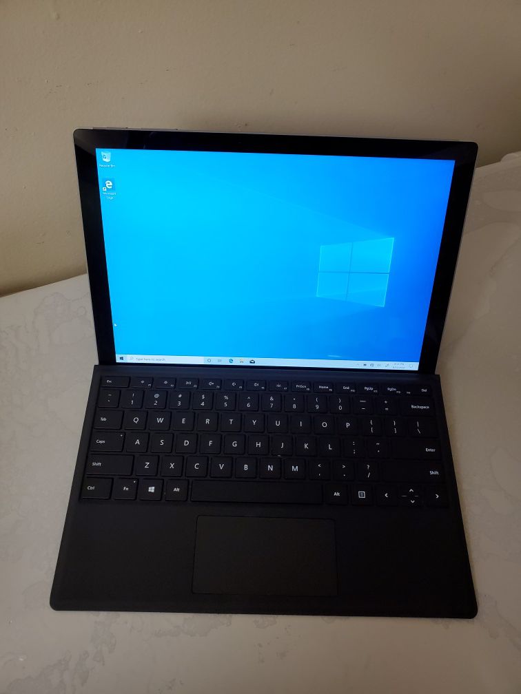 Microsoft Surface Pro 7, 12.3" Touch-Screen,
