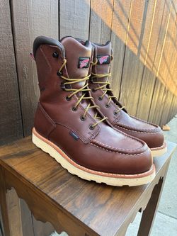 Red Wing 411 TRACTION TRED WATERPROOF SIZE 9.5D