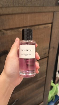 Gris Dior