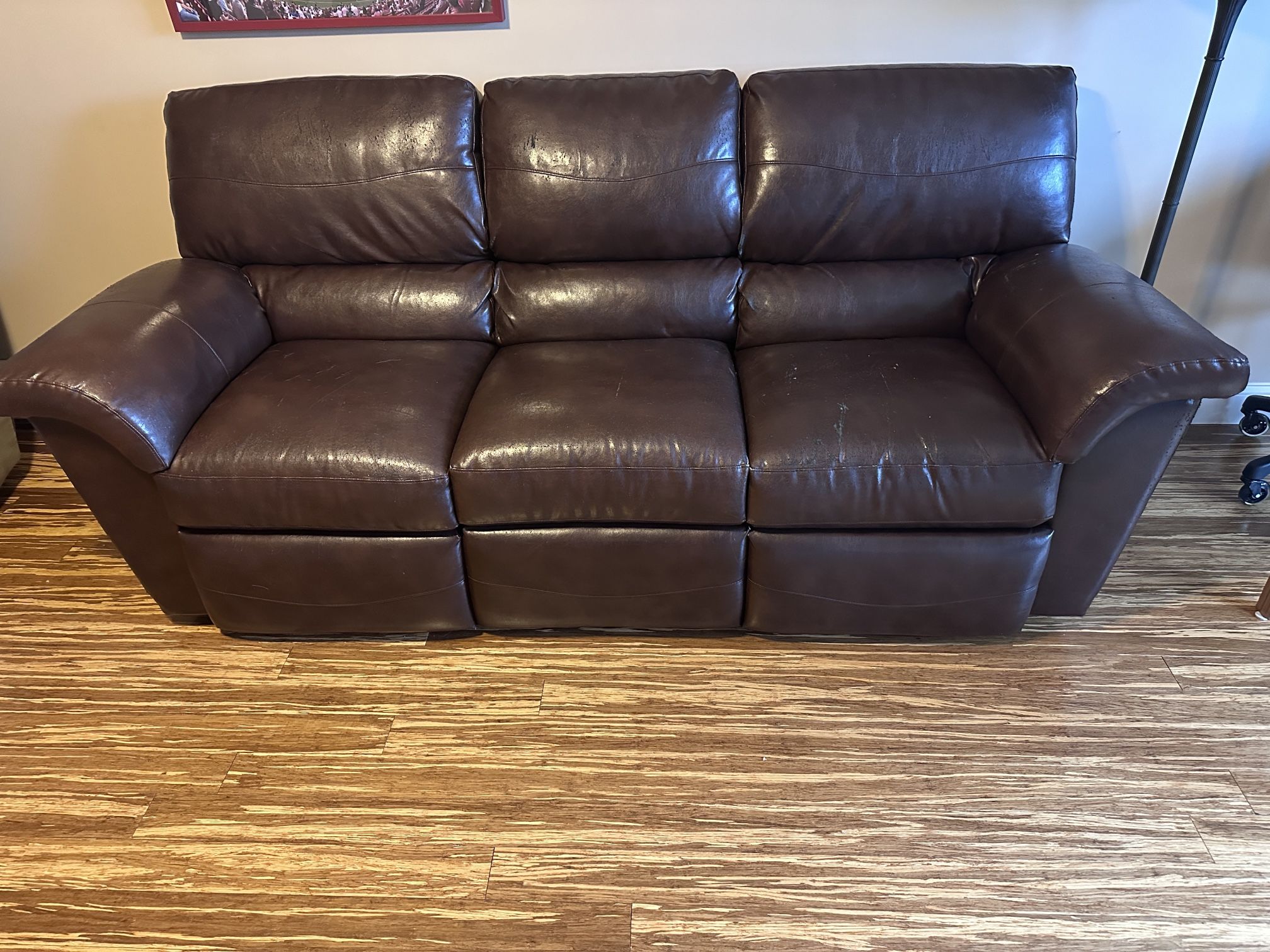 La-Z-Boy Reclining Sofa