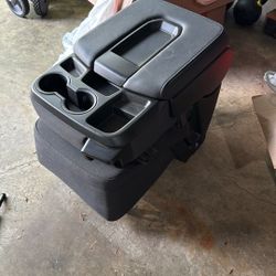2022 Chevy 2500 HD Z71 Front Middle Console