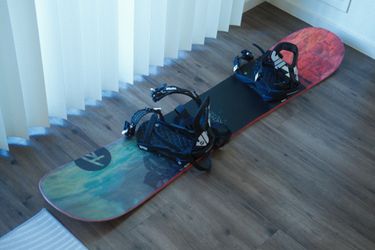 MUST GO!  Rossignol Frenemy Snowboard with Rossignol Viper Bindings 150cm