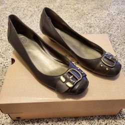 Jessica Simpson Flats - Size 10