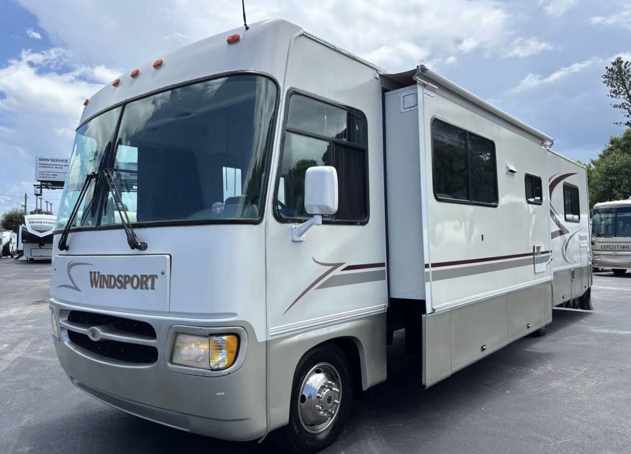 2005 Thor Four Winds