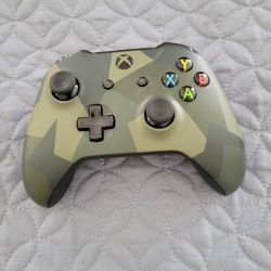 Xbox One Wireless Controller Armed Forces II (Special Edition)