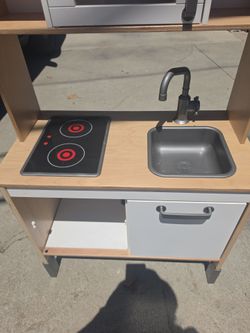 Kitchen Kraft 200 Glendora Looks real