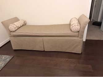 Chaise Lounge