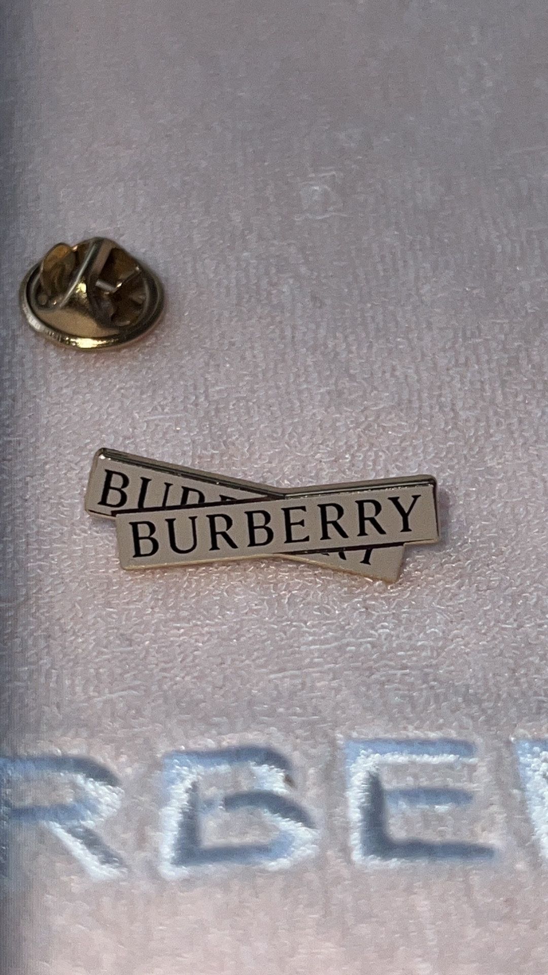 Authentic Burberry Pin Or Tie Tac