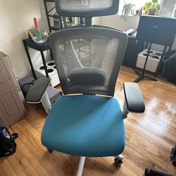 Autonomous Ergonomic Desk Chair