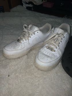 air force 1 s(8.5) black crocs s(9)