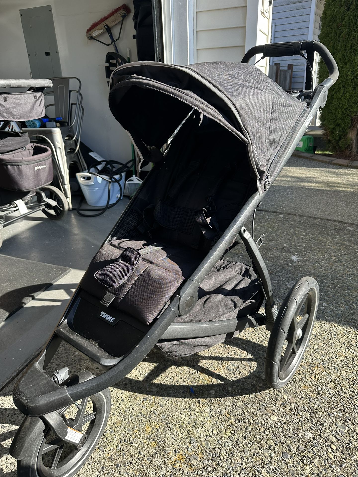 Thule Urban Glide 2 Stroller With Accessories