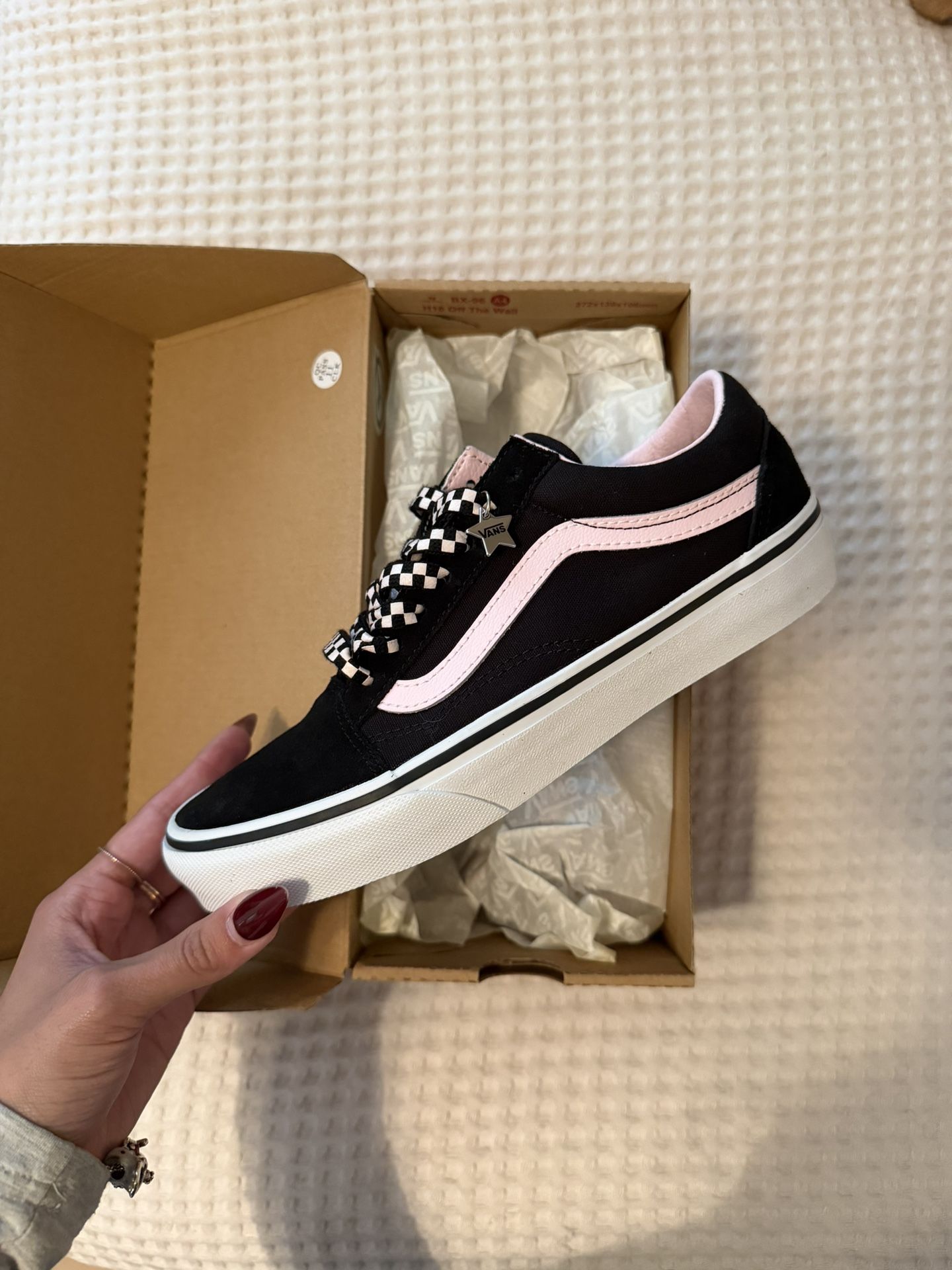 Women’s / Youth Vans