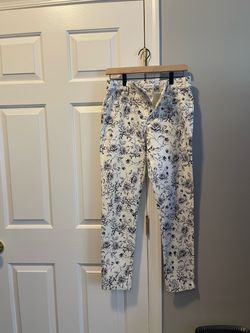Woman’s Size 4 Calvin Klein Floral Print Pants